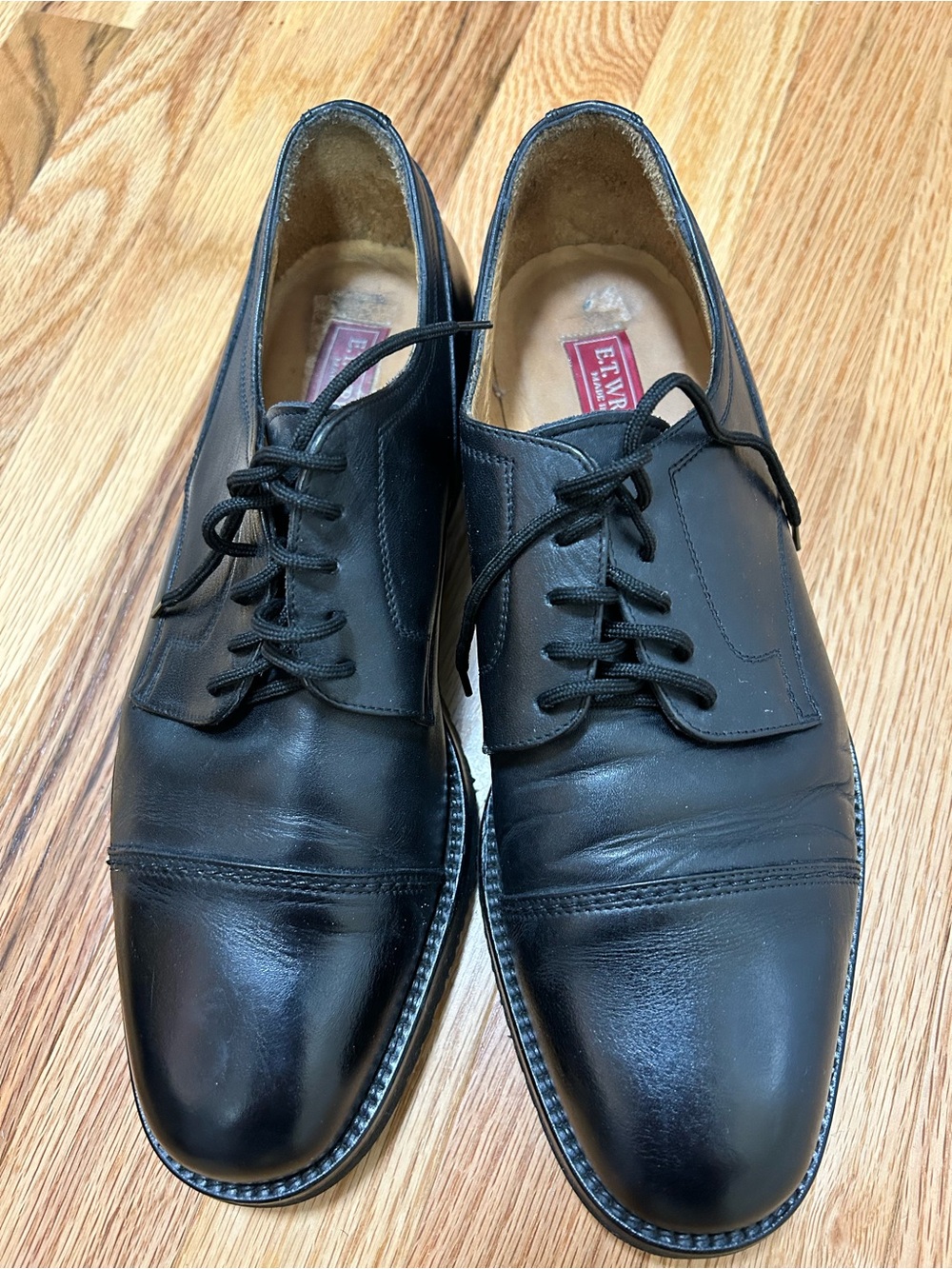 Black Leather Derby Shoes - Classic Lace-Up Oxfords